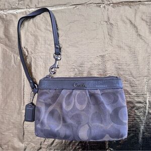 Coach Signature Pattern Gray Wristlet Coach Gray Pouch